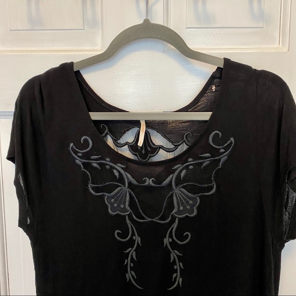 Free People Black Short Sleeve Top with Lace Inserts M - Picture 4 of 8